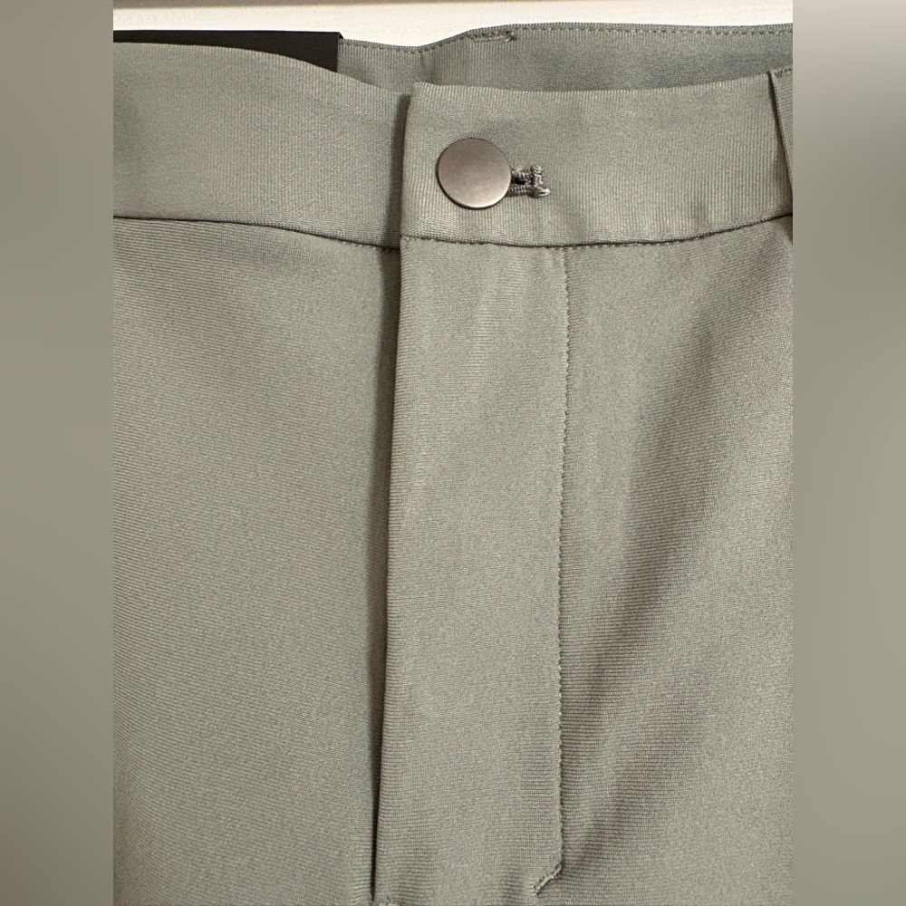 Lululemon Men’s ABC Slim Fit Trousers - BRAND NEW WITH TAGS - Picture 9 of 11